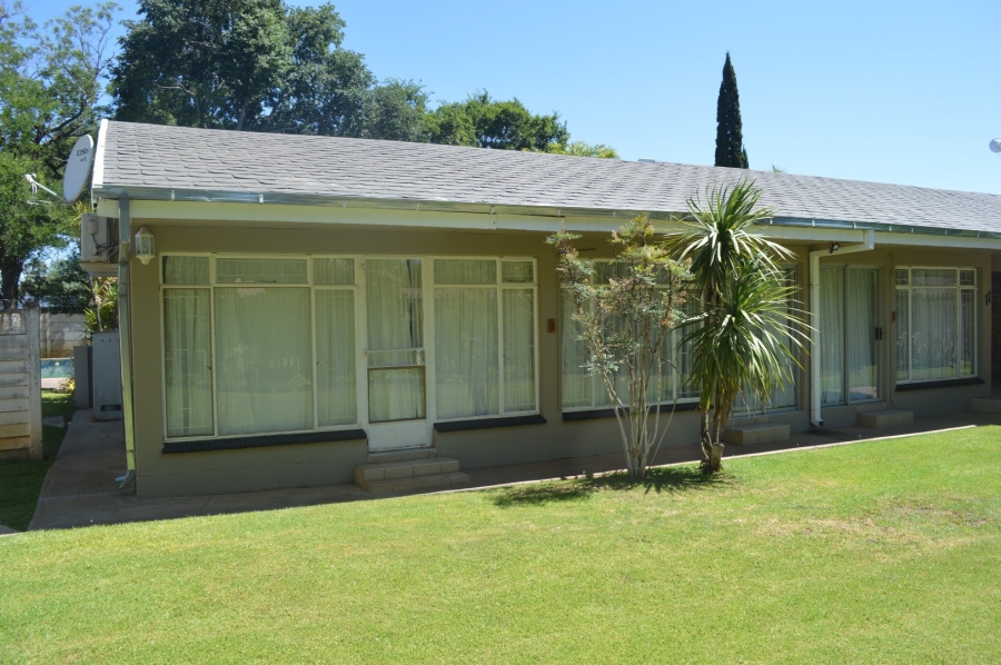 Commercial Property for Sale in Irene Park North West